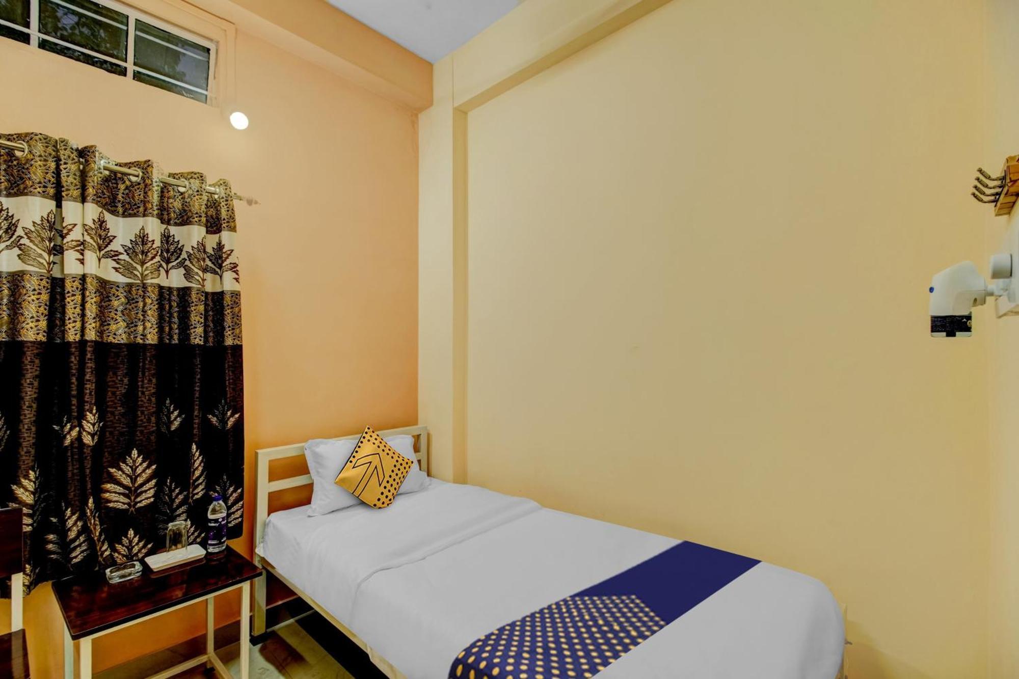 Spot On Rainbow Lodge Guwahati Eksteriør bilde